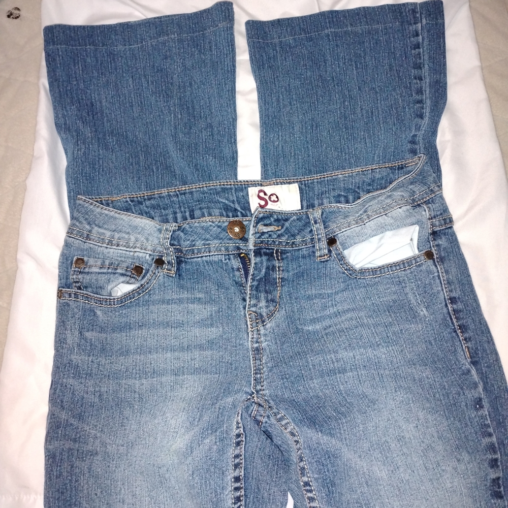 SO Light Blue Skinny Jeans with Back Pocket Detail